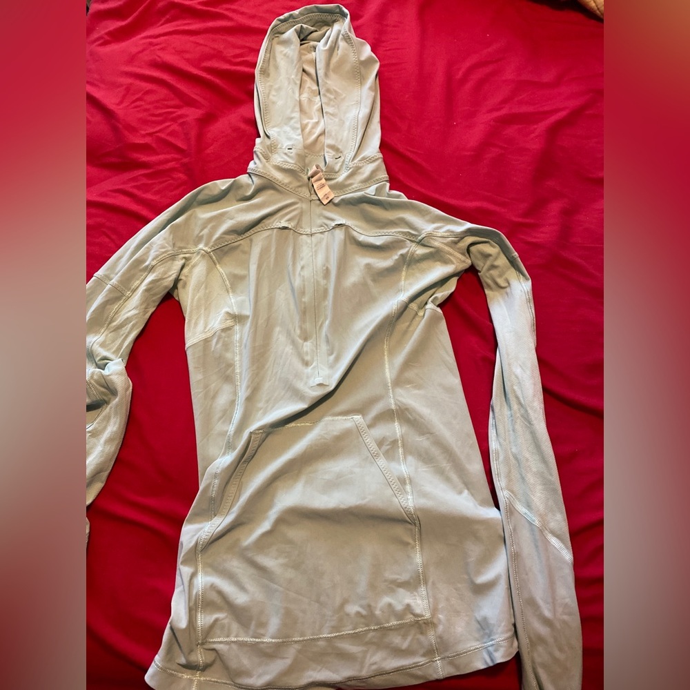 Lululemon Sleek Performance half-zip Pullover EUC sz 2